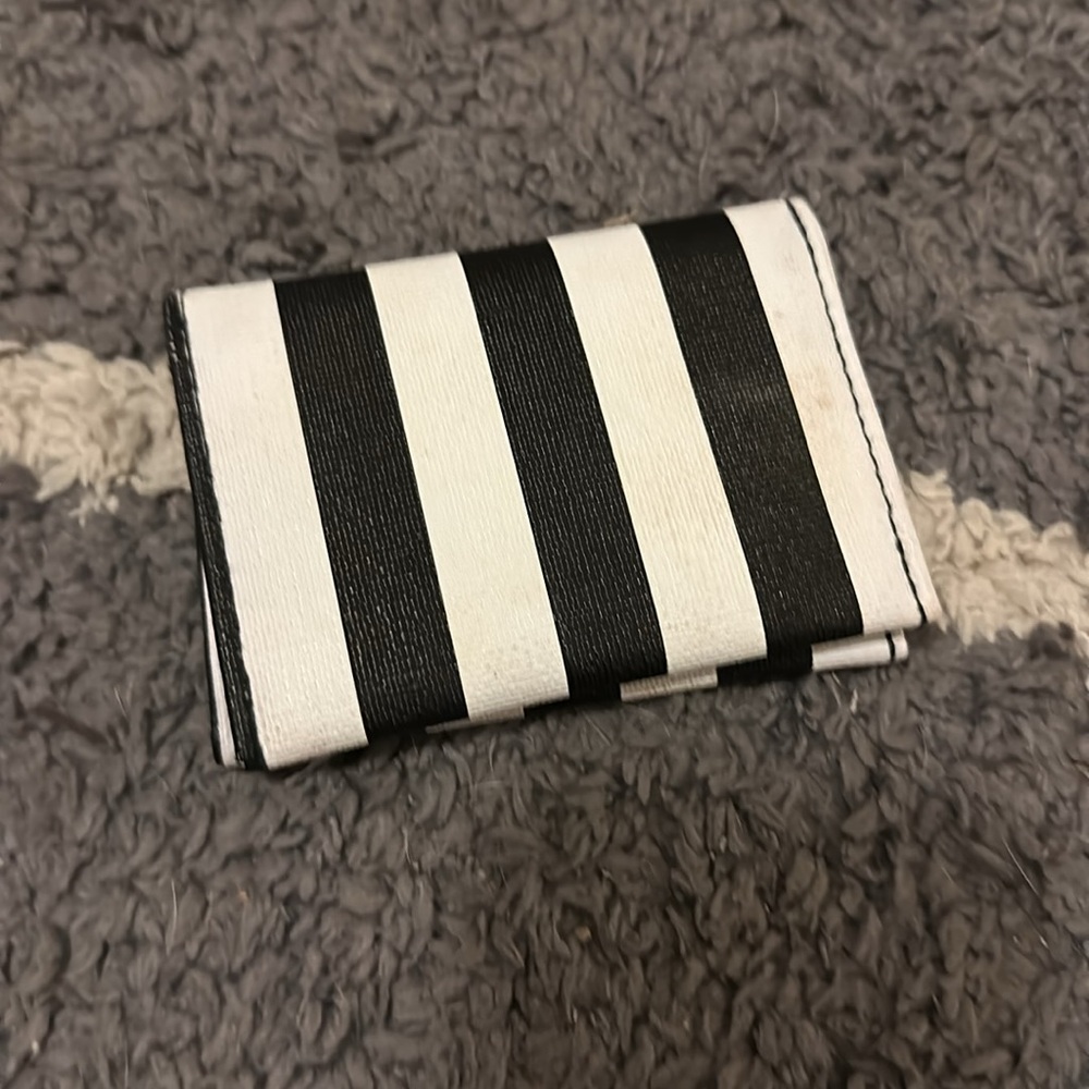 Mary Kay business card holder - Picture 3 of 3